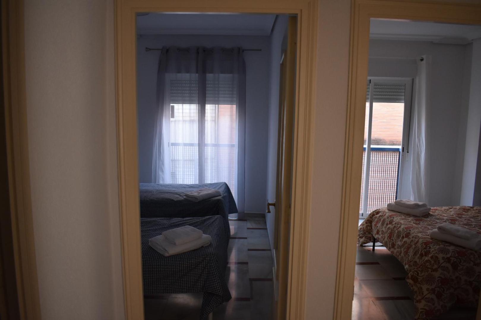 Apartamento Iberia Kordoba Bagian luar foto